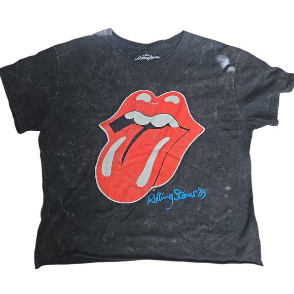 the Rolling Stones Tops - The Rolling Stones Womens Charcoal Tee with Red Graphic